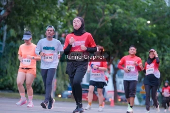 Runner Photo 1859157