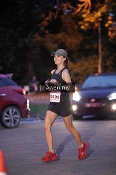 Runner Photo 1859344