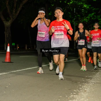 Runner Photo 1859357