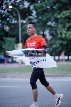 Runner Photo 1859363