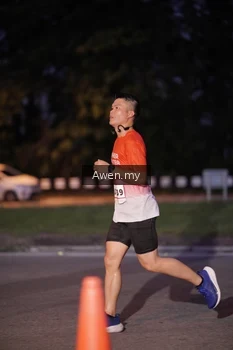 Runner Photo 1859364