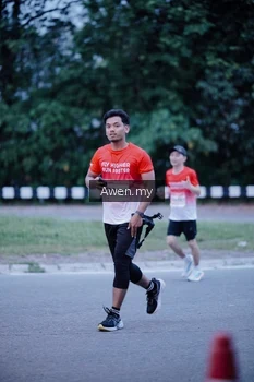 Runner Photo 1859425