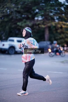 Runner Photo 1859483
