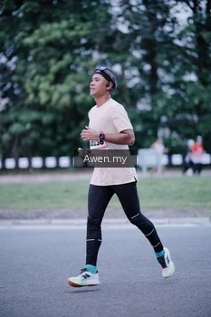 Runner Photo 1859521