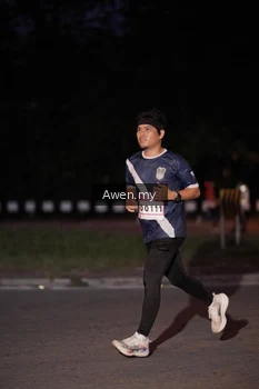 Runner Photo 1859541