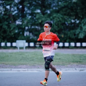 Runner Photo 1859566