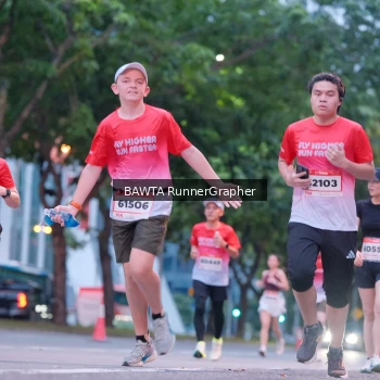 Runner Photo 1859624