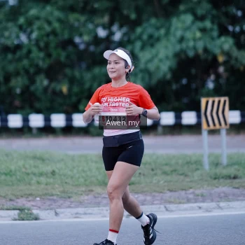 Runner Photo 1859639