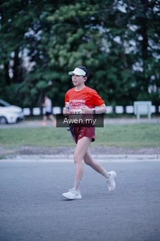 Runner Photo 1859648