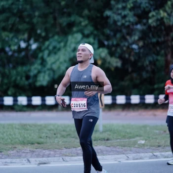 Runner Photo 1859692
