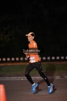 Runner Photo 1859803