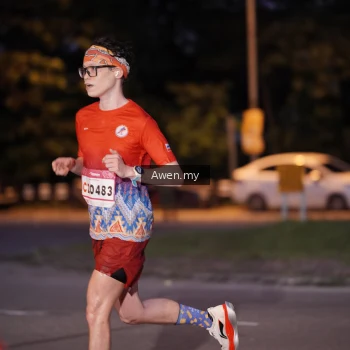 Runner Photo 1859824