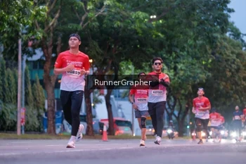 Runner Photo 1861555
