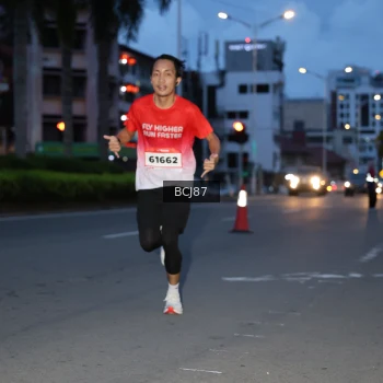 Runner Photo 1861695