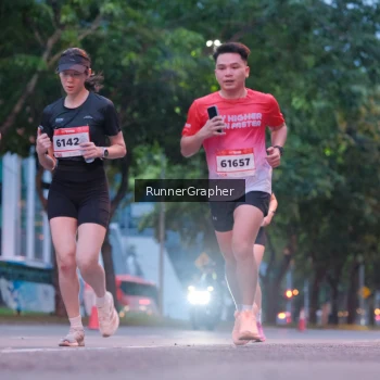 Runner Photo 1861877