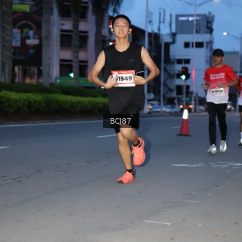 Runner Photo 1862054
