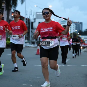 Runner Photo 1862144