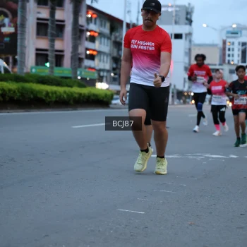 Runner Photo 1862182
