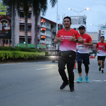Runner Photo 1862271