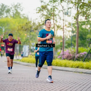 Runner Photo 1865093