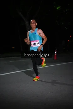 Runner Photo 1865524