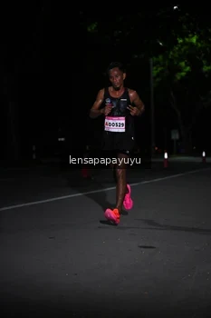 Runner Photo 1865528