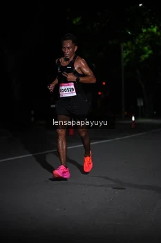 Runner Photo 1865531
