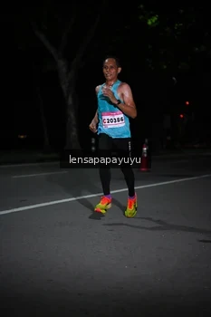 Runner Photo 1865534