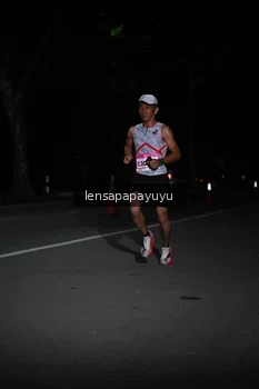 Runner Photo 1865543