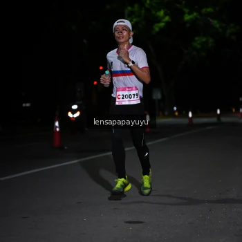 Runner Photo 1865562