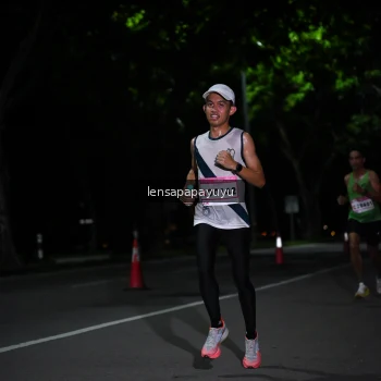 Runner Photo 1865581