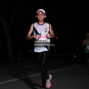 Runner Photo 1865585