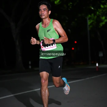 Runner Photo 1865593