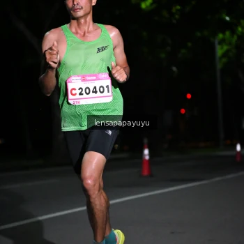 Runner Photo 1865595