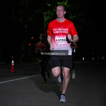 Runner Photo 1865598
