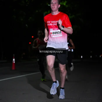 Runner Photo 1865599