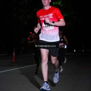 Runner Photo 1865600