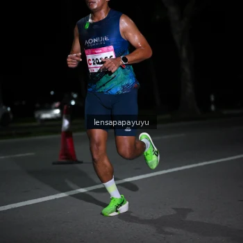 Runner Photo 1865605