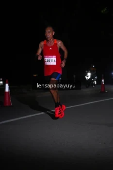 Runner Photo 1865617