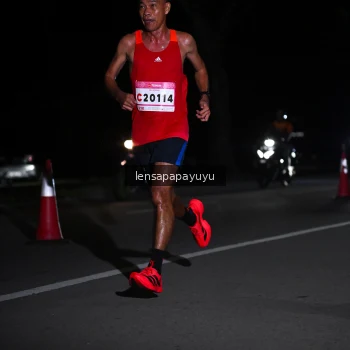 Runner Photo 1865618