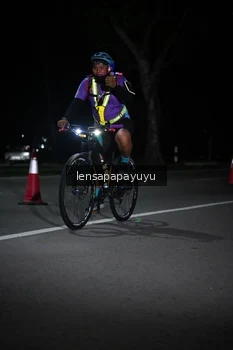 Runner Photo 1865624