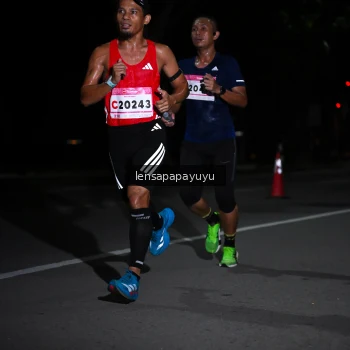Runner Photo 1865628