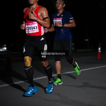 Runner Photo 1865630
