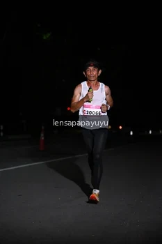 Runner Photo 1865646