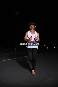 Runner Photo 1865651