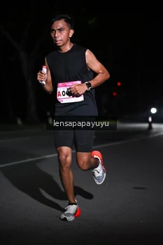 Runner Photo 1865668