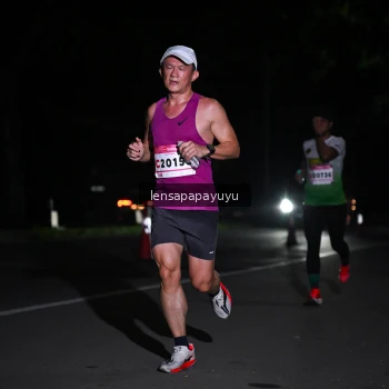 Runner Photo 1865673