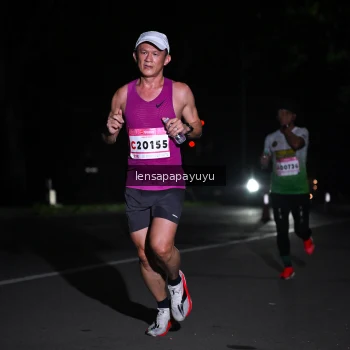 Runner Photo 1865674