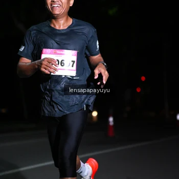Runner Photo 1865689