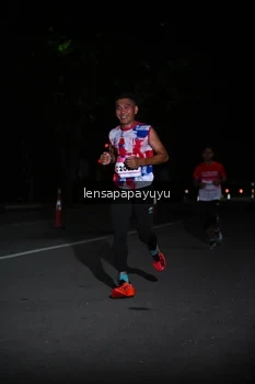 Runner Photo 1865694